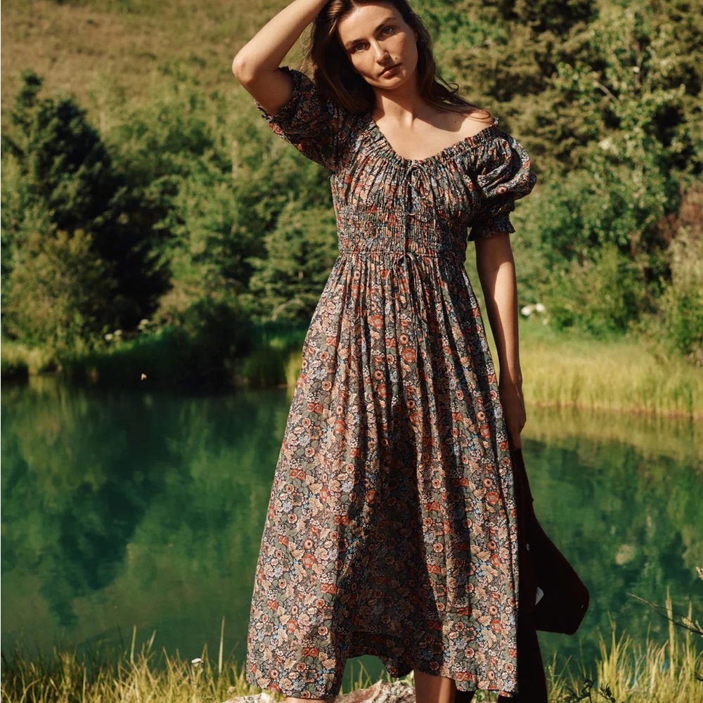 SOLD
Doen NWT Ischia in Wildberry Thicket, Size Small